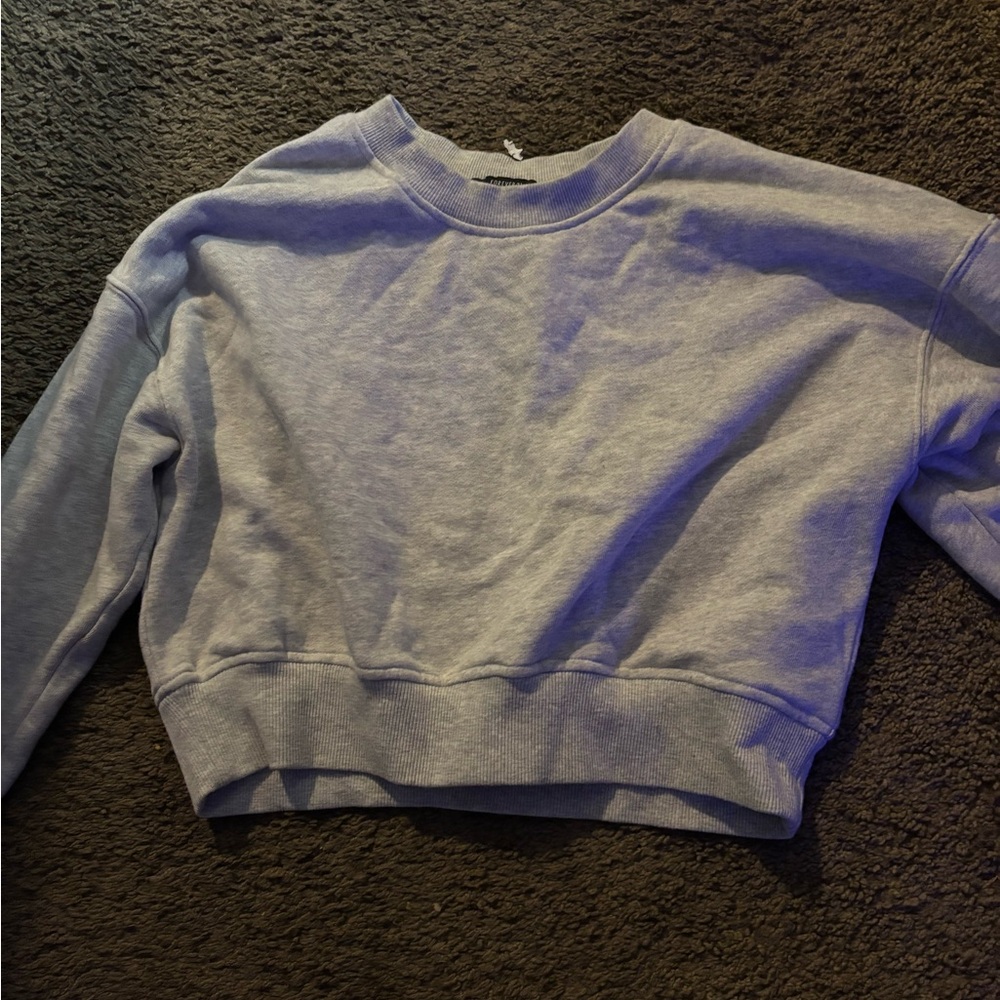 Forever 21 Light Gray Knit Top